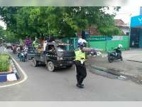 Sat Lantas Polres Bojonegoro Tindak Sejumlah Kendaraan Bak Terbuka Muatan Orang