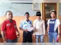 Penyidik Polsek Sumberrejo Limpahkan Tersangka Pencurian ke JPU