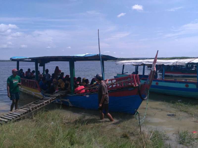 Singgah Sejenak di Waduk Gondang