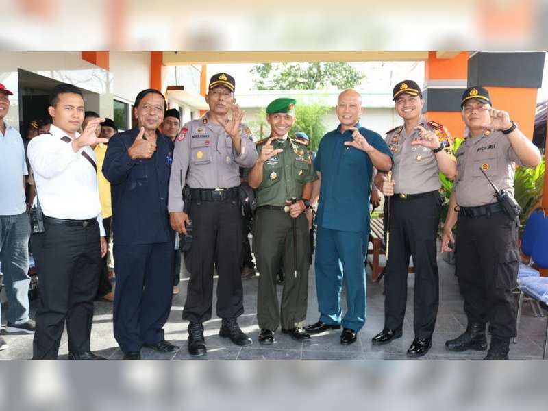 Kapolres Pimpin Pengamanan Penetapan Pasangan Cabup dan Cawabup Bojonegoro
