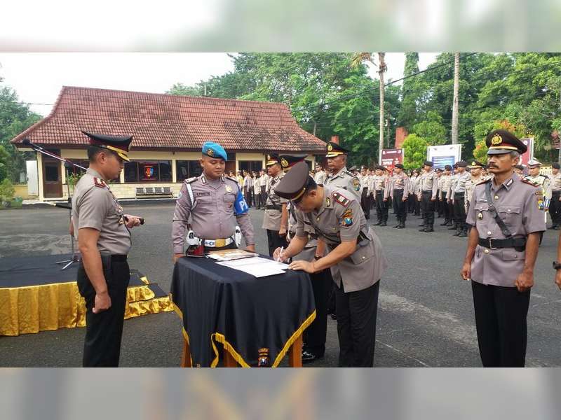 Sejumlah Jabatan di Polres Bojonegoro Dibongkarpasang