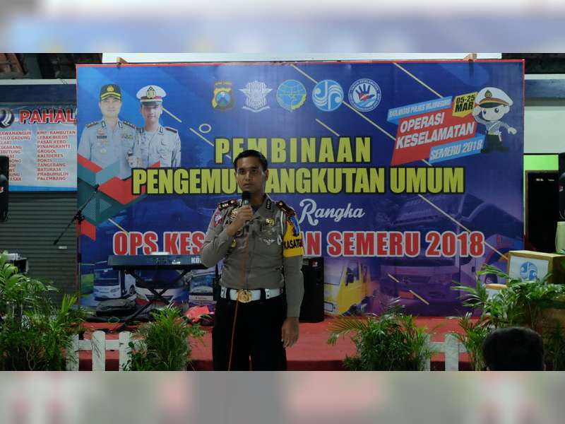 Sat Lantas Polres Bojonegoro Laksanakan Sosialisasi pada  Pengemudi dan Awak Angkutan Umum