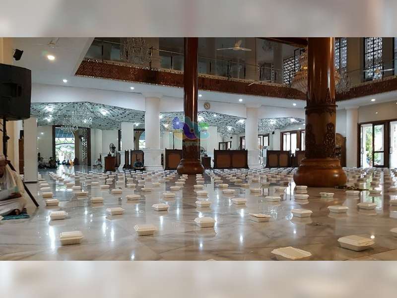 Masjid Darussalam Bojonegoro Setiap Hari Bagi 700 Takjil