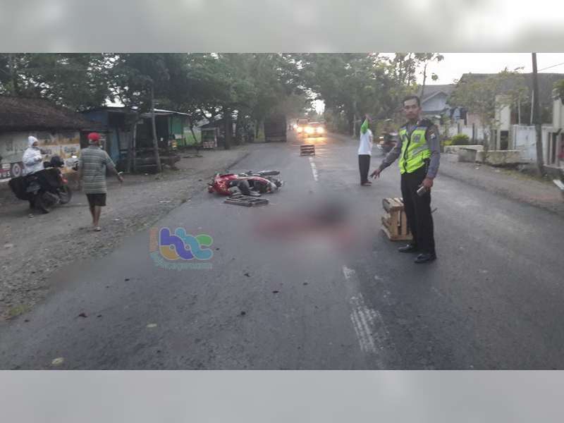 Terlindas Truk, Pengendara Motor di Padangan Bojonegoro Tewas di TKP