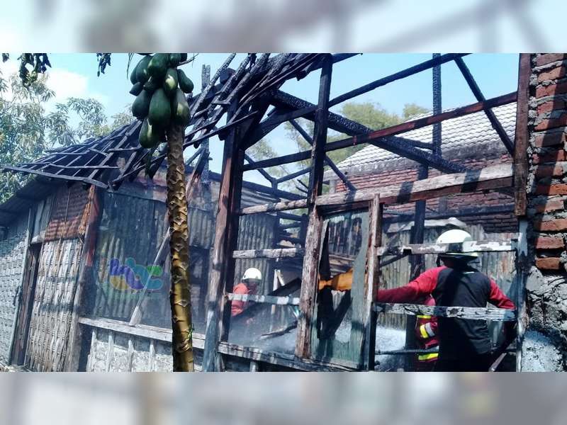Kebakaran Hanguskan Rumah Milik Warga Kepohbaru, Kerugian Capai Rp 100 Juta
