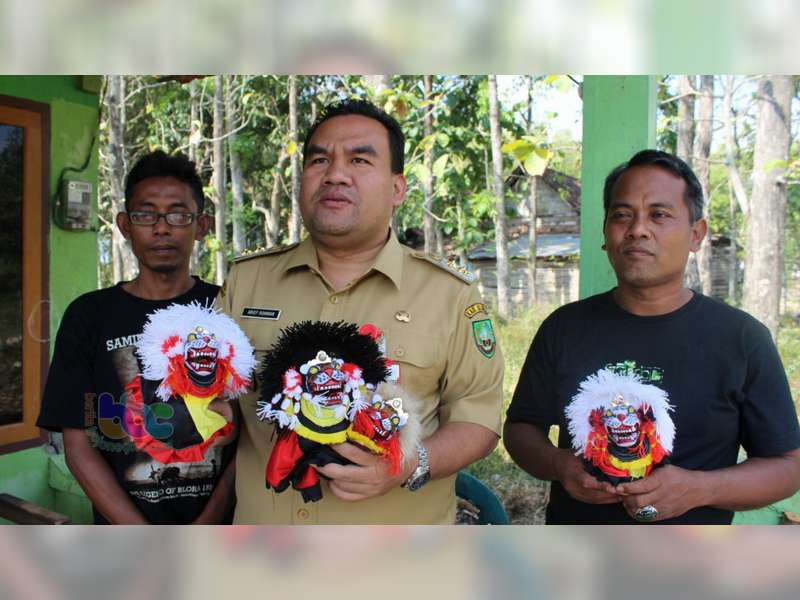 Souvenir Barongan Blora Dibuat dari Bahan Limbah Kayu