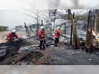 Bangunan Kandang Burung Puyuh Yang Telah Lama Kosong di Dander Bojonegoro Terbakar