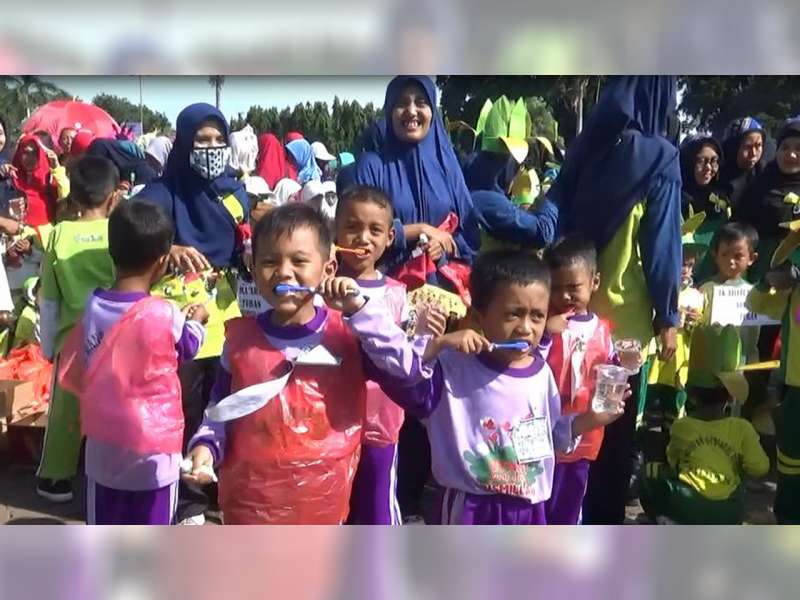 Ribuan Siswa Taman Kanak-Kanak di Tuban, Ikuti Gosok Gigi Massal