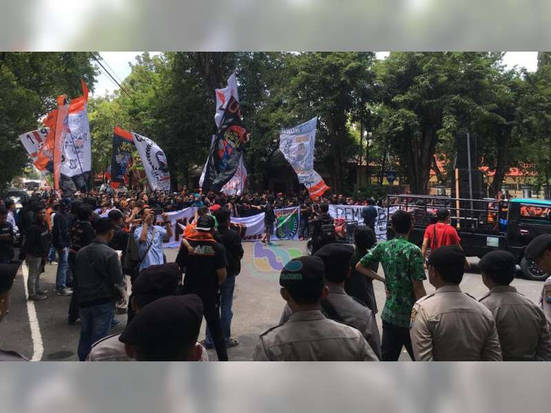Kelompok Suporter Pendukung Persibo, Datangi Kantor DPRD dan Pendapa Pemkab Bojonegoro