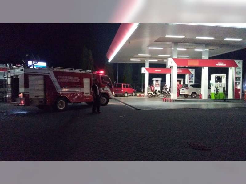 Dinas Damkar Bojonegoro Imbau Masyarakat Hati-Hati Sampaikan Informasi Kebakaran