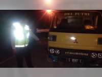 Hindari Asap, Motor Tabrak Truk di Balen Bojonegoro, Pengendara Motor Masuk Rumah Sakit