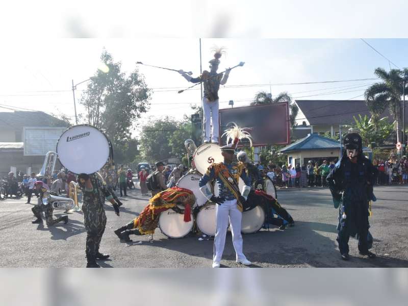 Marching Band&nbsp;Taruna Satlak Hiu Latsitardanus ke-39, Pukau Warga Kota Bojonegoro