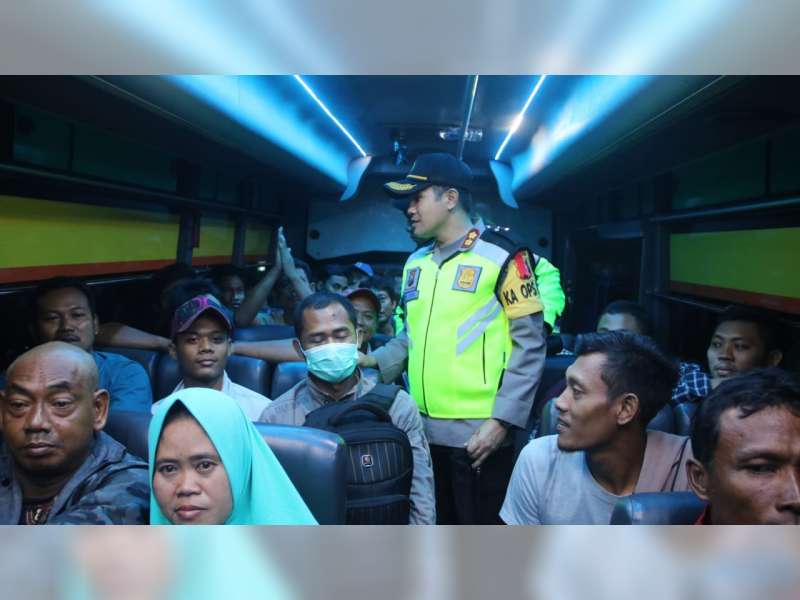 Kapolres Bojonegoro Pimpin Razia Kendaraan, Cegah Mobilisasi Massa People Power