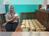 Pembuat Kue Kering di Blora, Kebanjiran Order Hingga Kuwalahan Penuhi Pesanan