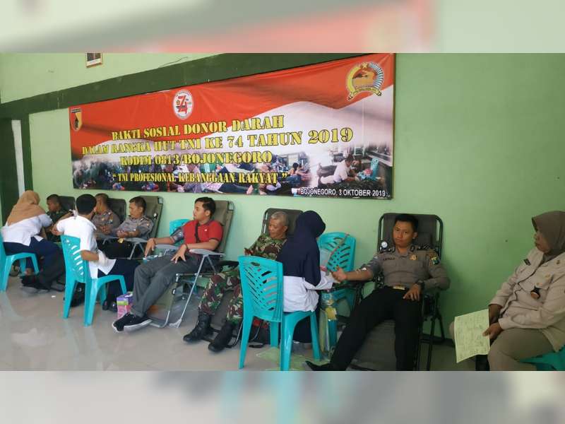 Sambut HUT TNI ke-74, Kodim Bojonegoro Gelar Bakti Sosial Donor Darah