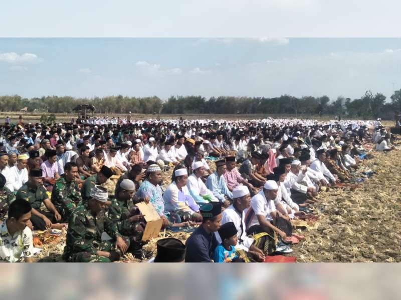 Kemarau Panjang, Ribuan Warga Blora Gelar Salat Istisqa, Memohon Hujan
