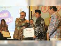 Pemerintah Kabupaten Bojonegoro Terima Penghargaan ICSB Indonesia City Award 2019