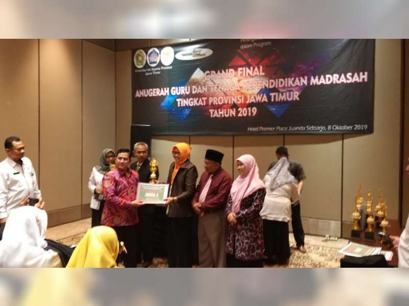 Pengawas Madrasah Wakil Kemenag Bojonegoro Raih Juara 3 Anugerah Guru Provinsi Jatim &nbsp;
