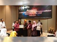Pengawas Madrasah Wakil Kemenag Bojonegoro Raih Juara 3 Anugerah Guru Provinsi Jatim &nbsp;