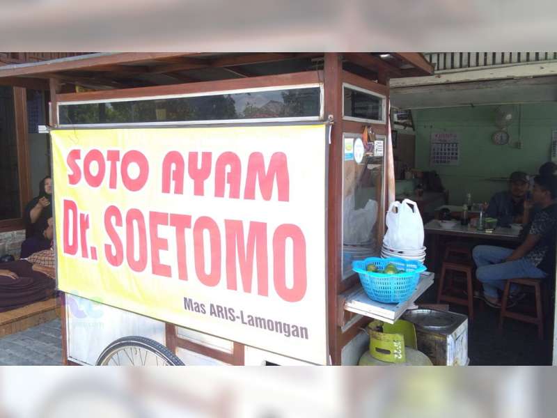 Soto Ayam Dr Soetomo Bojonegoro, Kelezatannya Karena Pertahankan Resep Keluarga