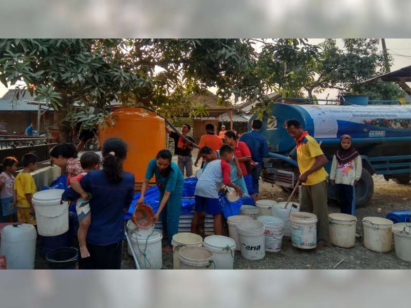 68 Desa di 19 Kecamatan di Bojonegoro Krisis Air Bersih, BPBD Droping 928 Tangki Air Bersih