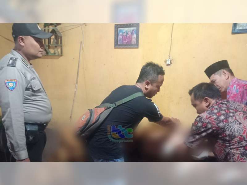 Warga Ngasem Bojonegoro Ditemukan Meninggal Dunia di Depan Rumah Tetangganya