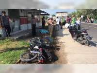 Motor Ditabrak Truk Boks di Gayam Bojonegoro, Pemotor Asal Cepu Blora Tewas di TKP