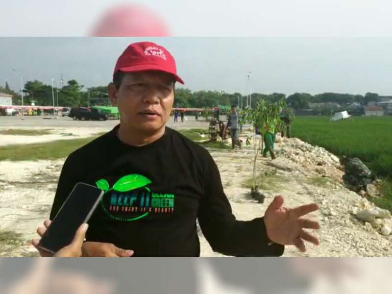 Dinas Lingkungan Hidup Bersama Kodim Bojonegoro Tanan Pohon Penghijauan