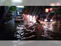 Meski Saluran Air Sudah Diperbaiki, Banjir Masih Genangi Jalan Panglima Sudirman Bojonegoro