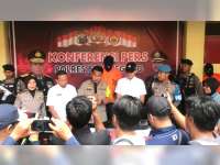 Tipu Para Korbannya Bisa Masuk Jadi PNS, Seorang Oknum Guru di Bojonegoro Ditangkap Polisi