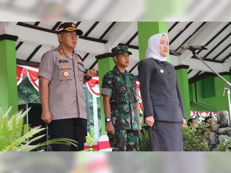 Bupati Bojonegoro Pimpin Apel Gelar Pasukan Pengamanan Pilkades Serentak 2020