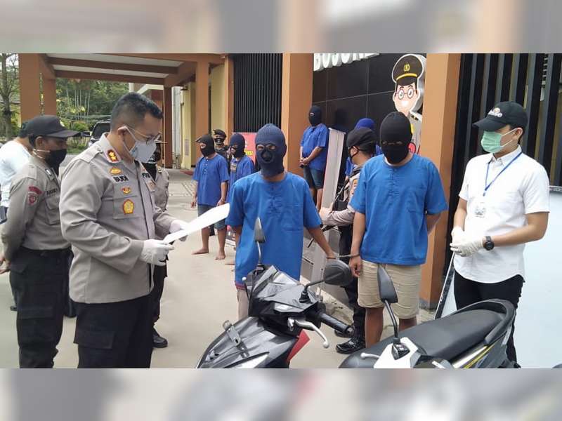 Polres Bojonegoro Ungkap 2 Kasus Curanmor Dengan 8 Tersangka