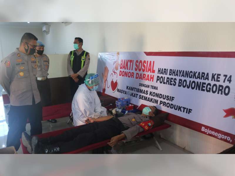 Rangkaian Peringatan Hari Bhayangkara, Polres Bojonegoro Gelar Bakti Sosial Donor Darah
