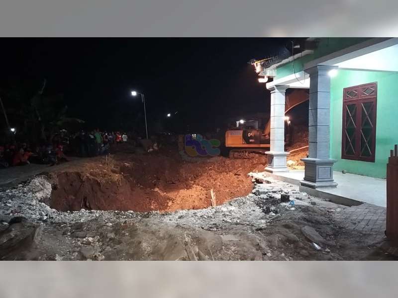 Inilah Kronologi Korban Tertimbun Longsoran Galian Sumur di Sumberrejo Bojonegoro