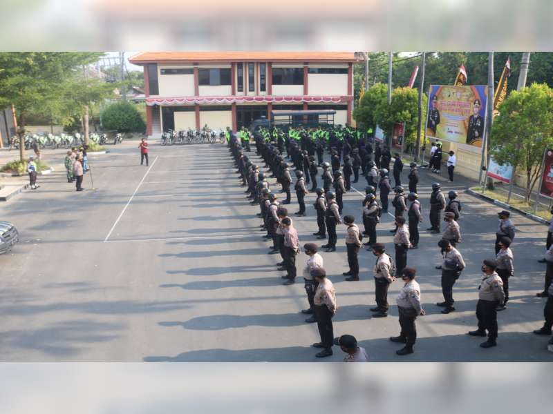 Kapolres dan Dandim Bojonegoro Pimpin Apel Pengamanan Pengesahan Warga Baru Perguruan Silat