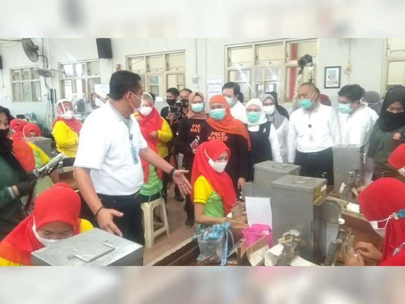 Kunjungan di Bojonegoro, Gubernur Jatim Harap Koperasi Mampu Ambil Peluang di Tengah Pandemi