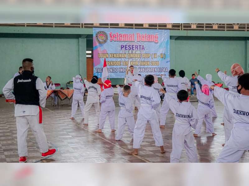 163 Atlet Taekwondo Kabupaten Blora Ikuti Ujian Kenaikan Tingkat