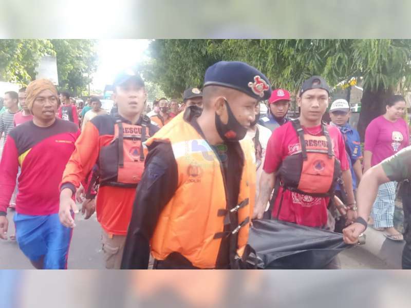 Tenggelam di Sungai Grogolan, Seorang Nenek di Bojonegoro Ditemukan Meninggal Dunia