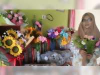 Dampak COVID-19, Pengusaha Handicraft Asal Trucuk, Bojonegoro, Fokus Produksi Buket Bunga