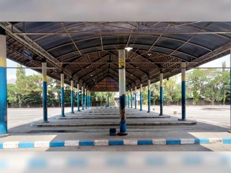 Hari Kedua Larangan Mudik Lebaran, Terminal Rajekwesi Bojonegoro Sepi