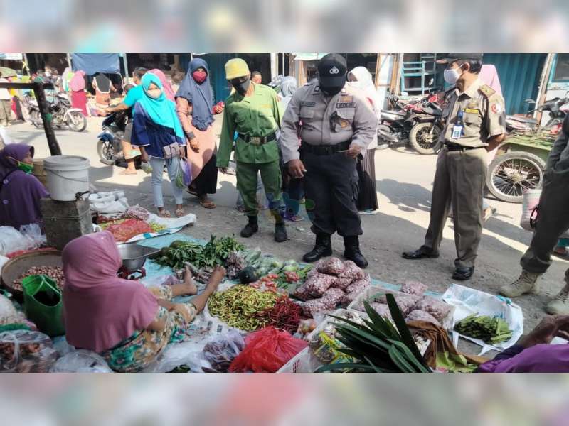 Pedagang Pasar Temayang, Bojonegoro, Terima Uang Palsu Pecahan Rp 100 Ribu