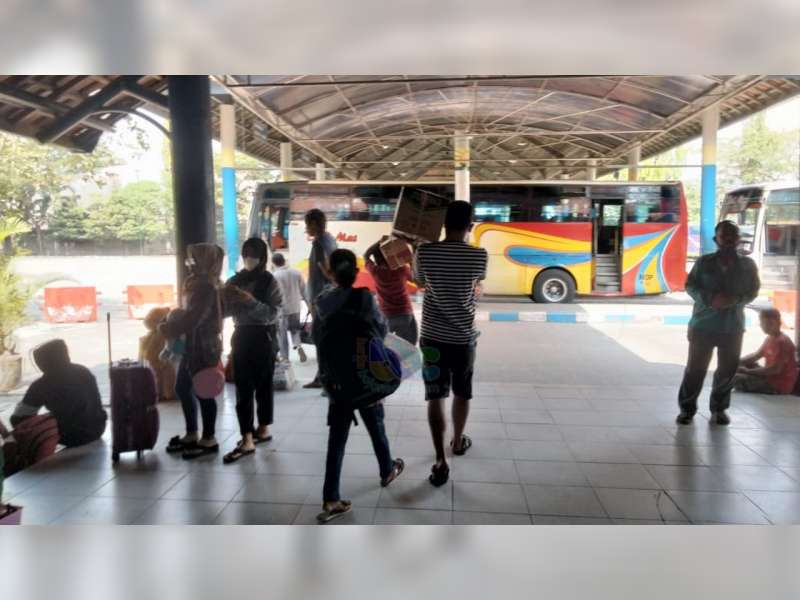 Seminggu Pasca-Lebaran, Aktivitas Terminal Rajekwesi Bojonegoro Mulai Ramai