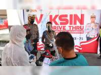 Sat Lantas Polres Bojonegoro Gelar Layanan Vaksinasi 'Drive Thru' bagi Pemohon SIM