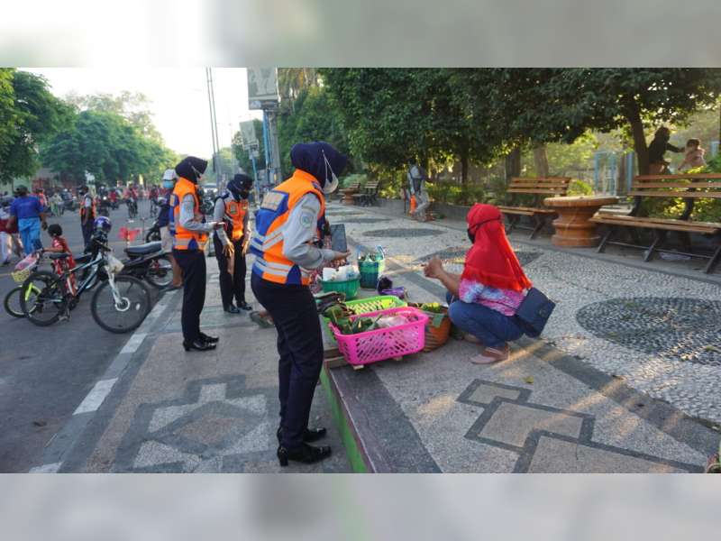 PPKM Darurat COVID-19, Pemkab Bojonegoro Tertibkan Kerumunan Warga