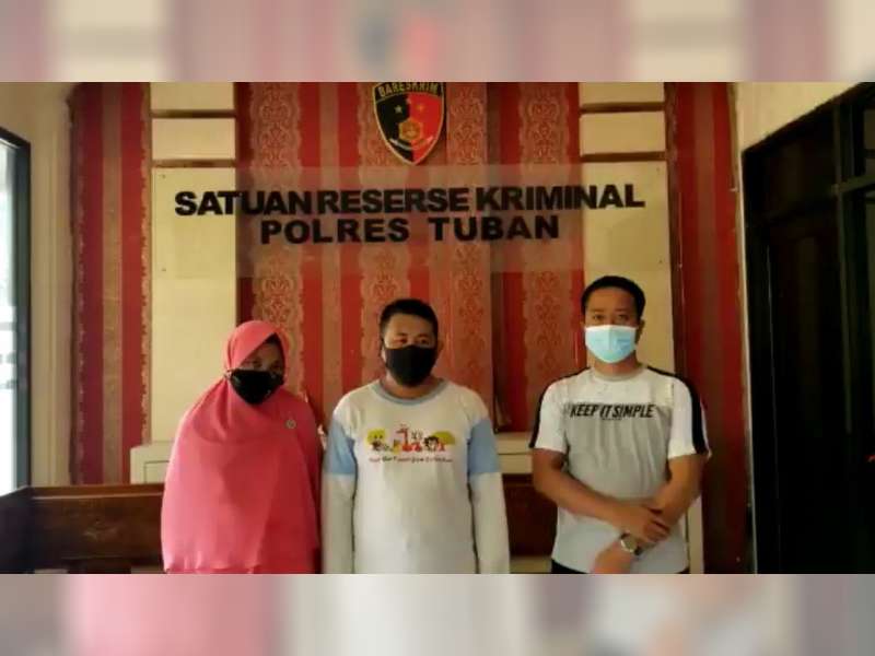 Viral Kaus Bergambar Jokowi '404: Not Found', Pemuda Asal Palang, Tuban, Ditangkap Polisi