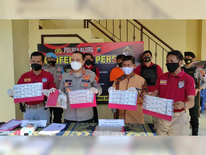 Edarkan Ratusan Butir Obat Terlarang, Seorang Pemuda di Blora Ditangkap Polisi