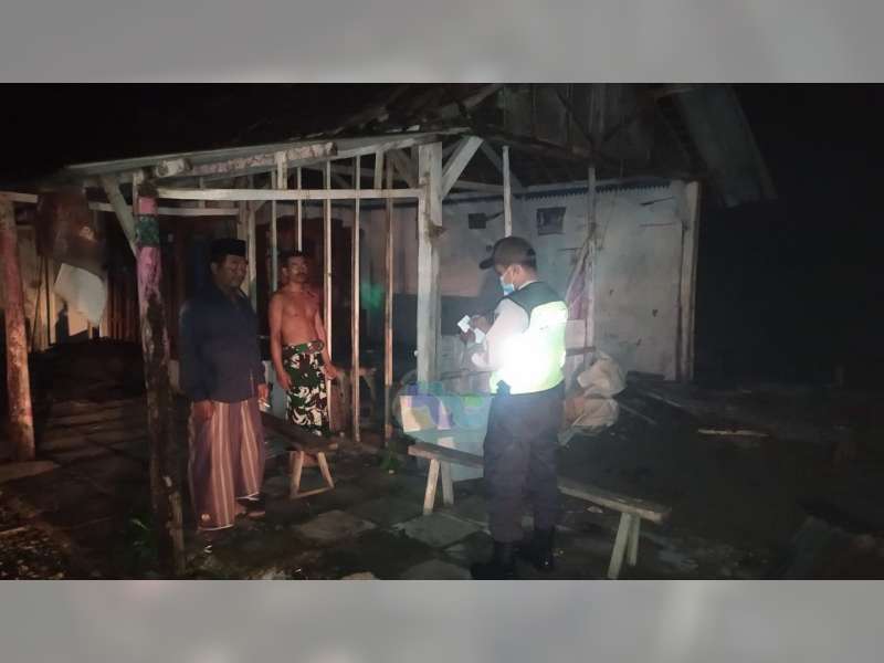 Diterjang Angin, Rumah Warga Sumberrejo, Bojonegoro, Rusak