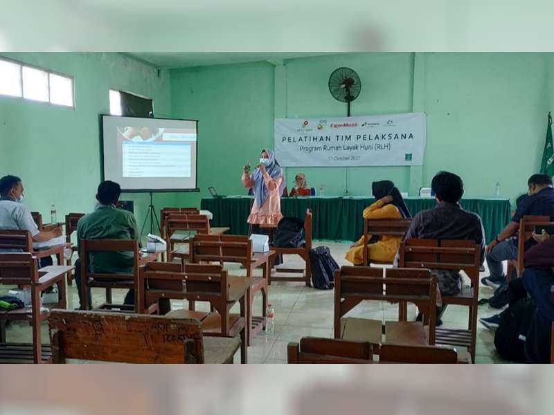 Fatayat NU bersama EMCL Gelar Pelatihan bagi Tim Pelaksana Program Rumah Layak Huni di Bojonegoro
