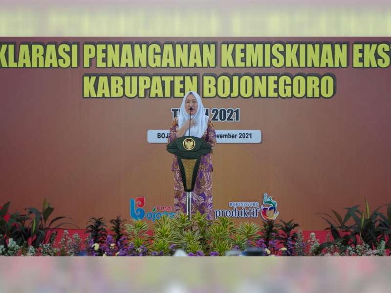 Bupati Bersama 25 Kepala Desa Deklarasi Penanganan Kemiskinan Ekstrem di Bojonegoro