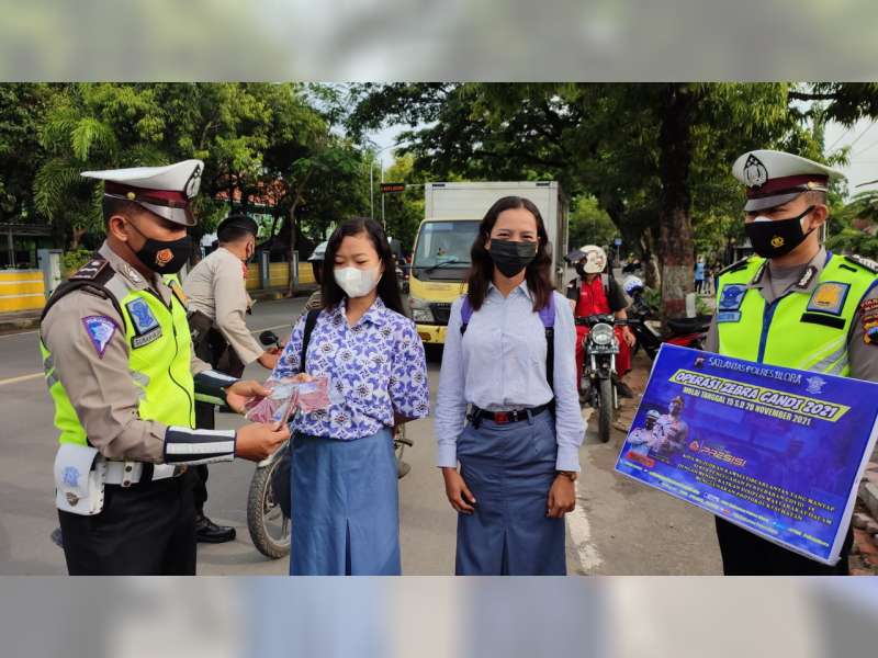 Satgas Operasi Zebra Polres Blora Edukasi Protokol Kesehatan COVID-19 pada Pengendara